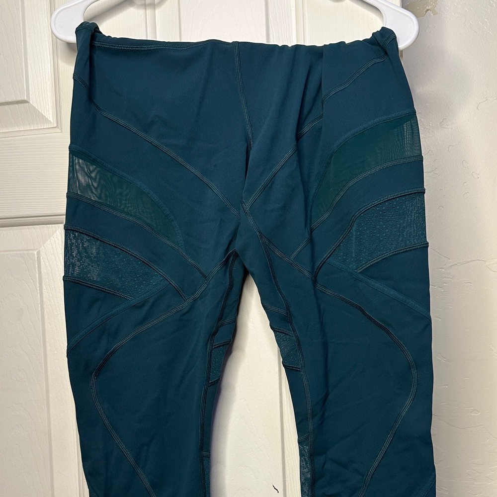 Lulu Lemon teal lazer cut leggings